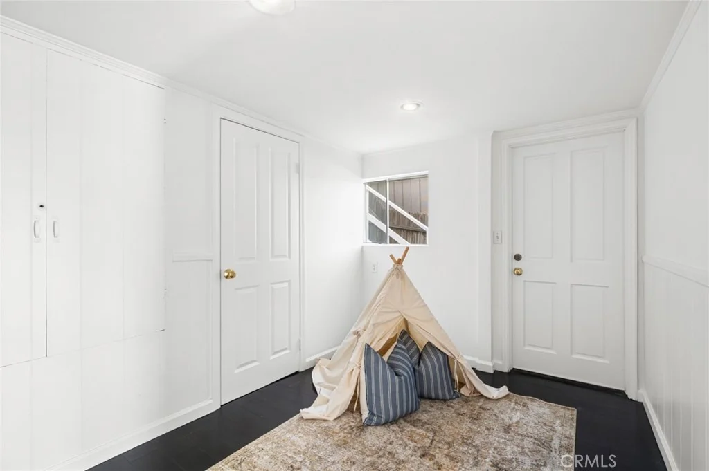 Photo of 608 Saint James Place