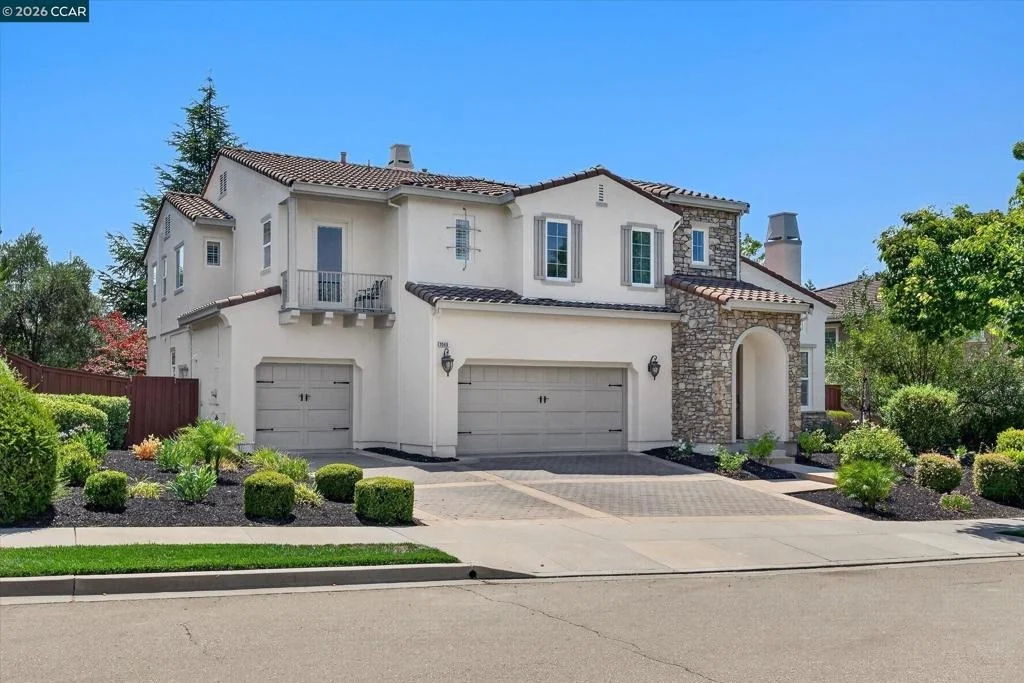 Photo of 3086 Hastings Way