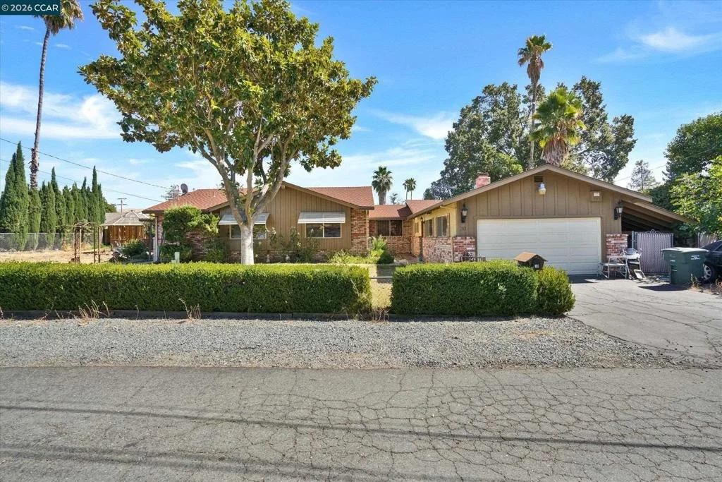 Photo of 30 Angi Lane