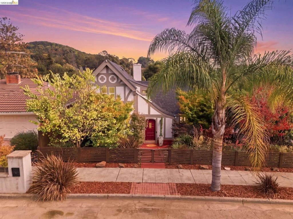Photo of 3500 Oak Knoll Blvd