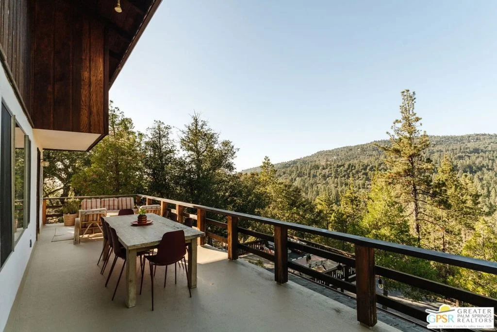 Photo of 52915 Middle Ridge Drive