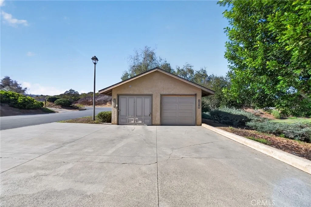 Photo of 1620 Pala Lake