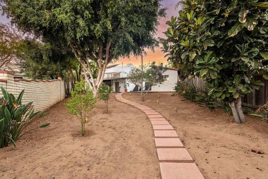 Photo of 2658 Highland Drive