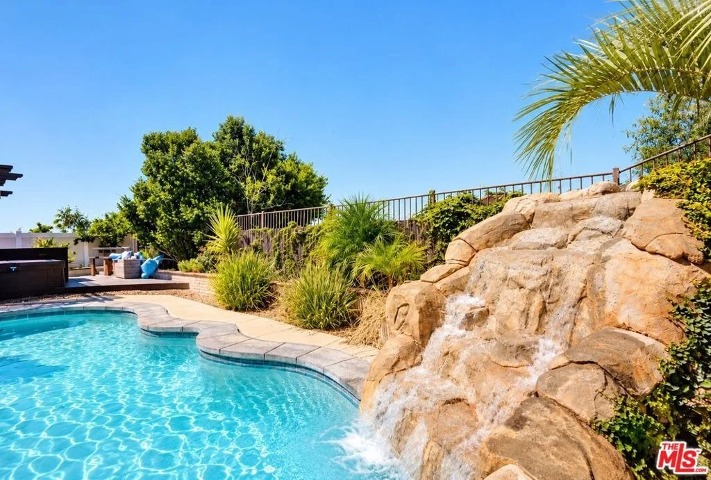Photo of 950 Brownie Way
