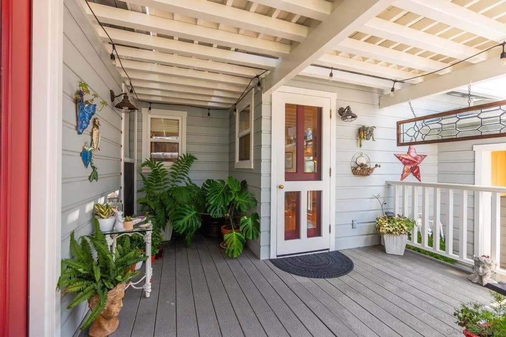 Photo of 2677 Jefferson St