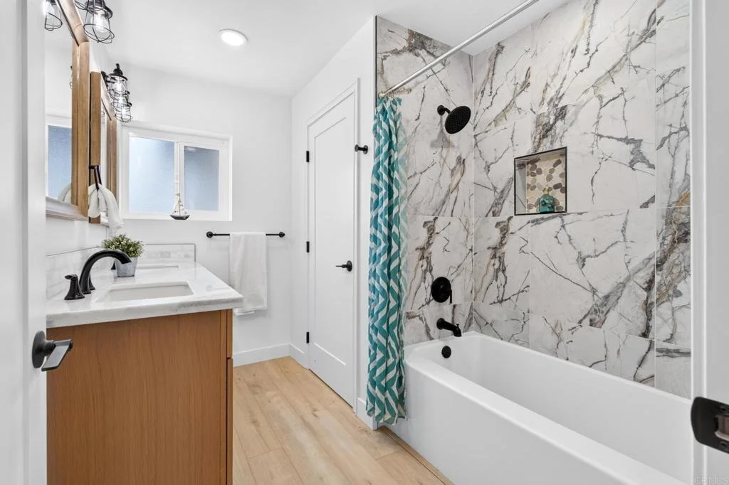 Photo of 1366 Far Valley Road