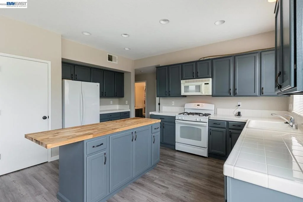 Photo of 632 Skimmer Dr