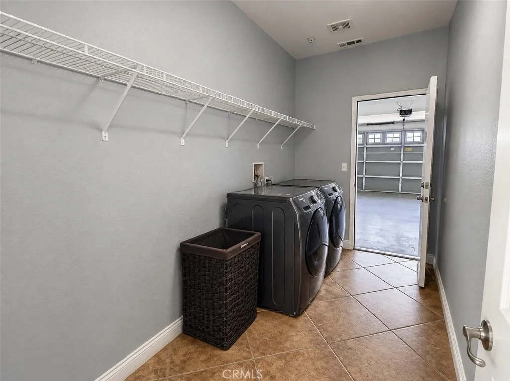 Photo of 15979 Ludlow