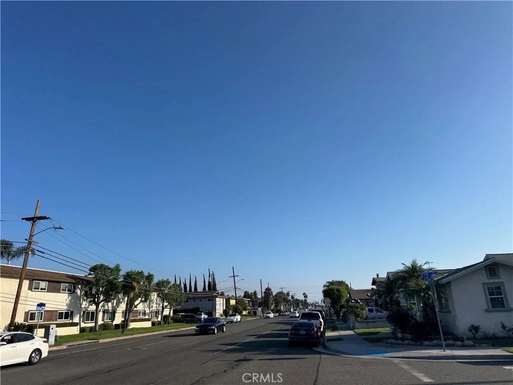 Photo of 6271 Stanton