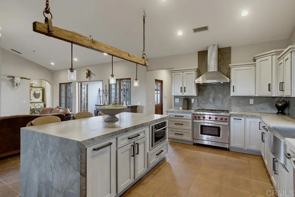 Photo of 6944 West Lilac