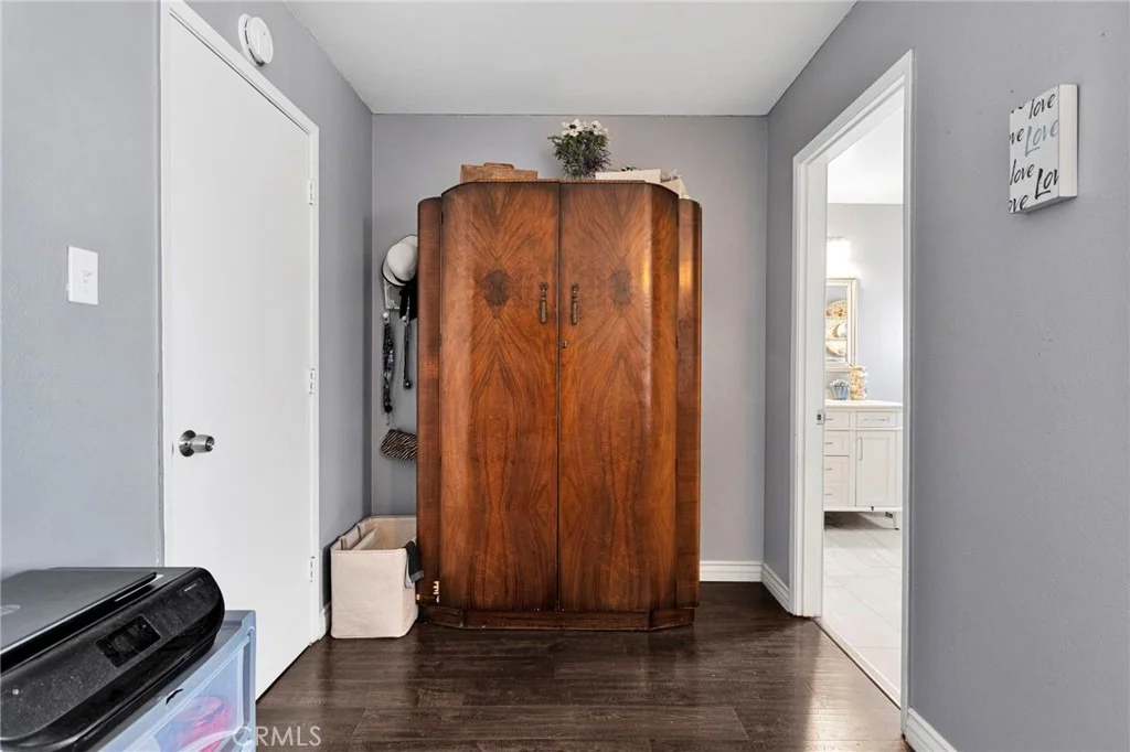 Photo of 108 W Desert View Drive