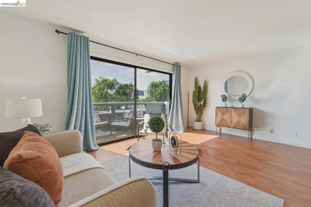 Photo of Unit 126 at 5 Embarcadero