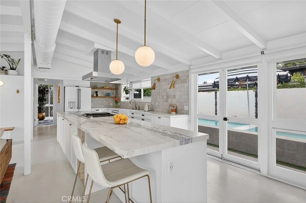 Photo of 3065 Stevely