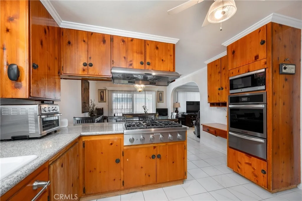 Photo of 14457 Bresee
