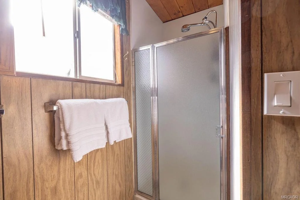 Photo of 40348 Cliff Lane
