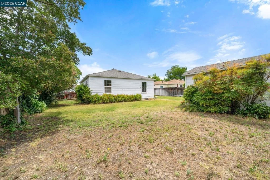Photo of 1831 Venice Dr