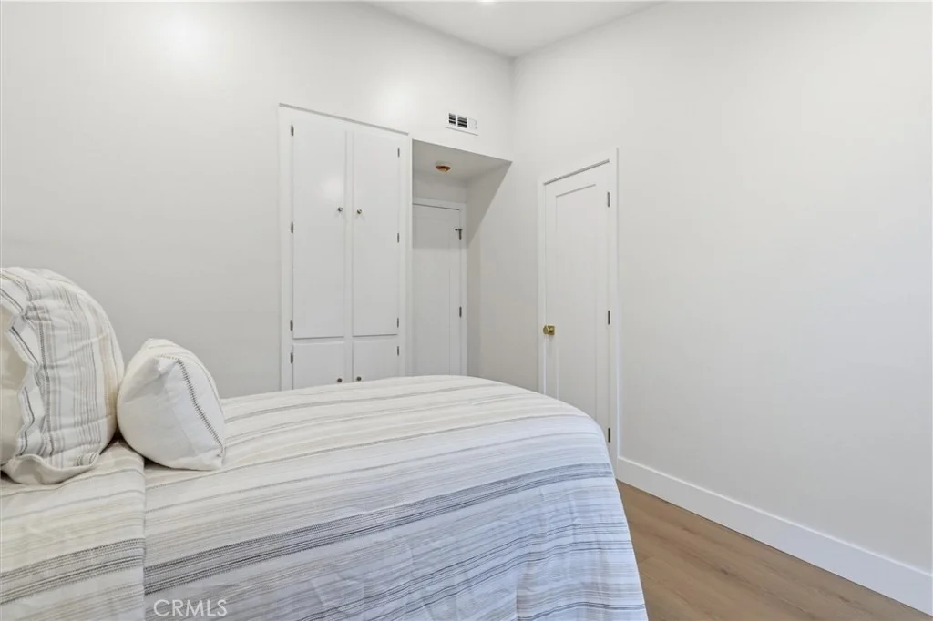 Photo of 5797 Crescent