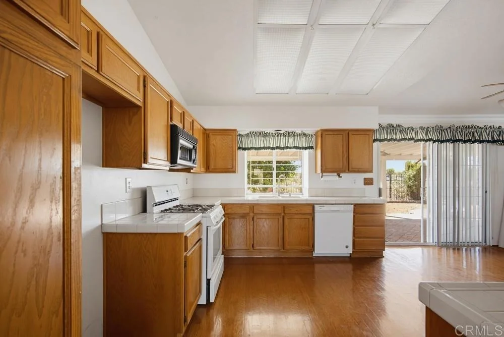Photo of 27335 Potomac Drive