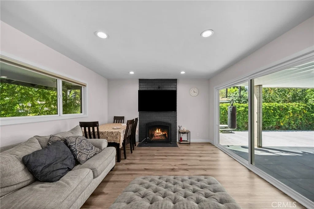 Photo of 8043 Sunnybrae