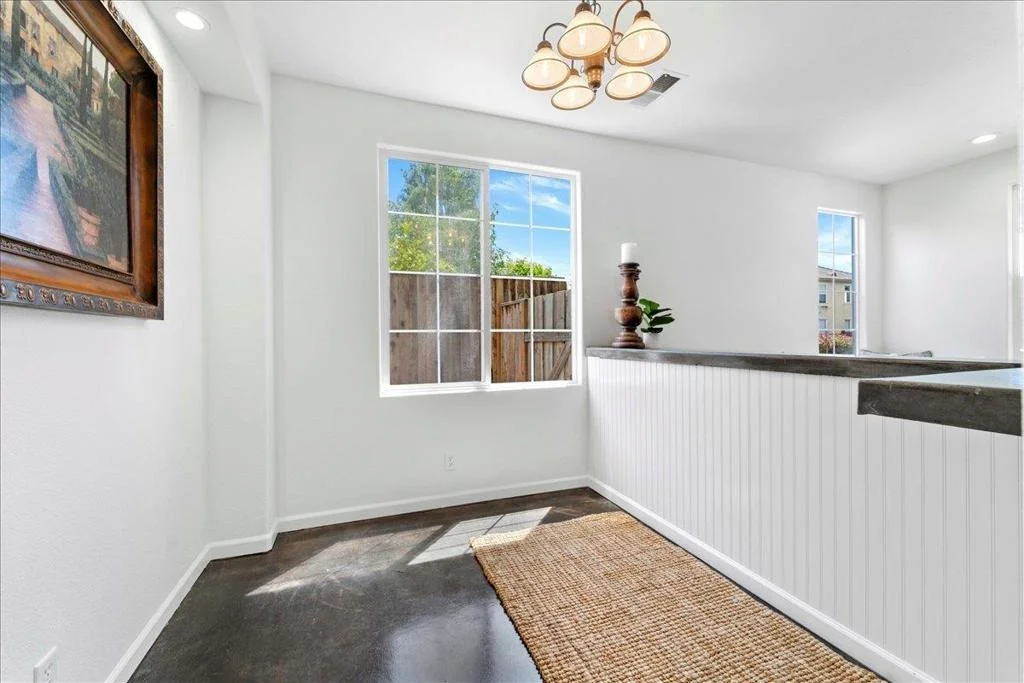 Photo of 21 La Jolla Street