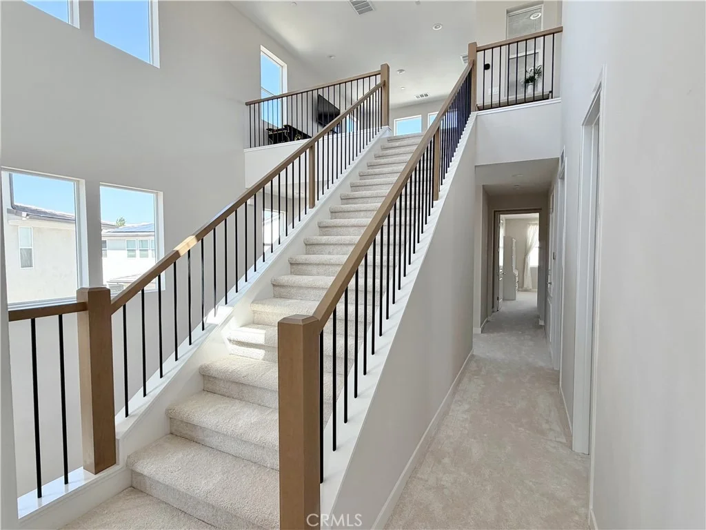 Photo of 331 Newton