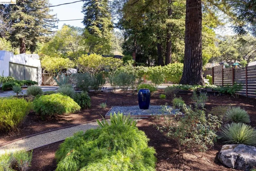Photo of 5529 Snake Rd
