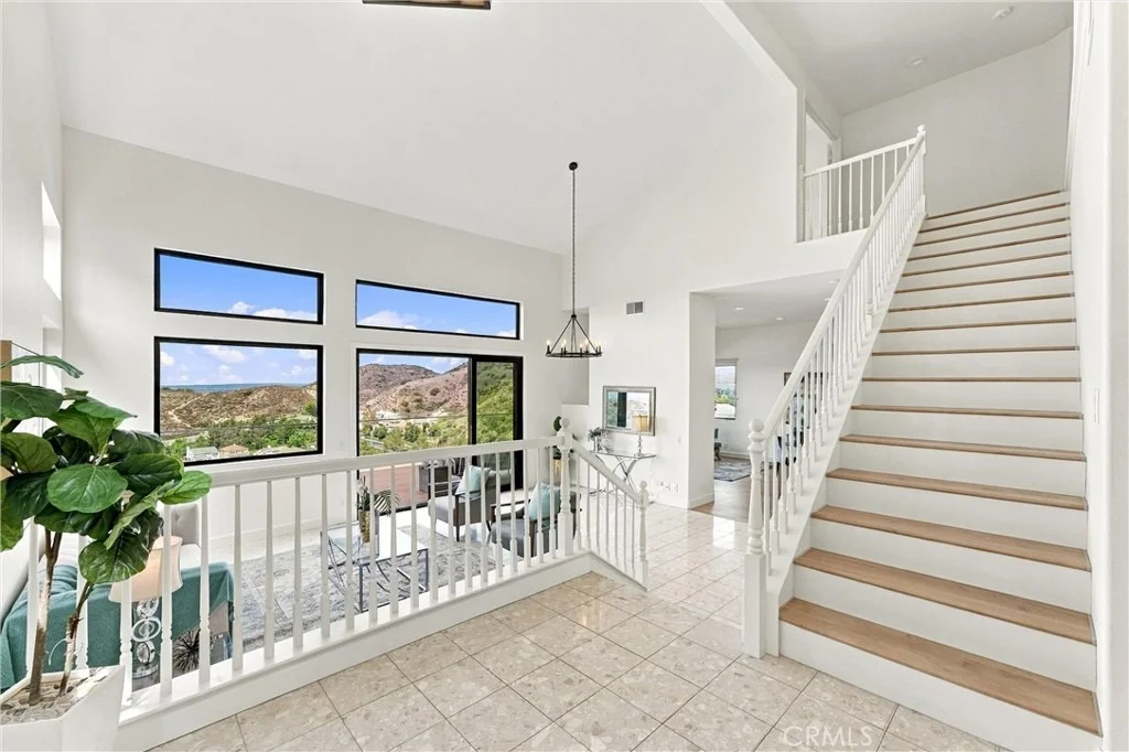 Photo of 6226 E Cliffway Drive