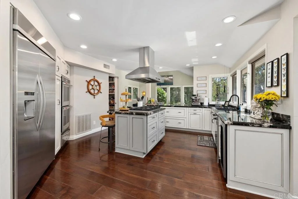 Photo of 5241 Alzeda Drive