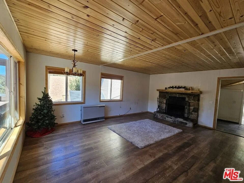 Photo of 718 Blue Jay Road