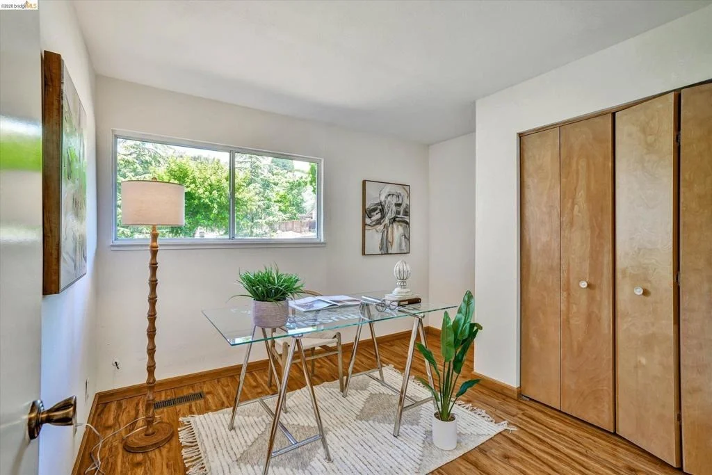 Photo of 2826 Wright Ave