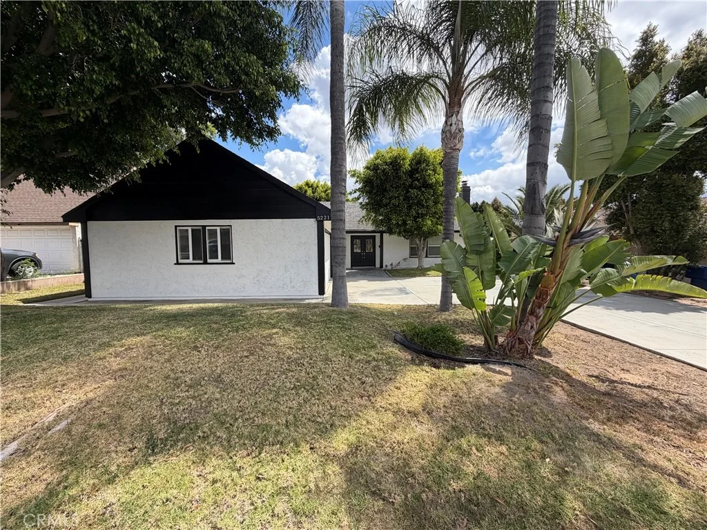 Photo of 5221 Dresden Place