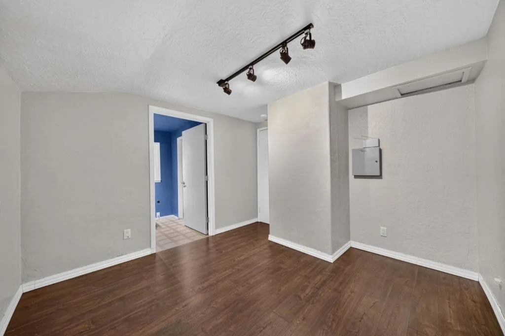 Photo of 121 Mahogany Way