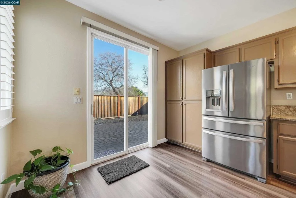 Photo of 738 Marsh Pl