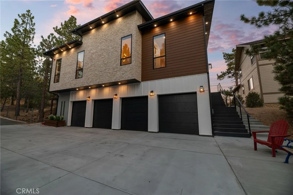 Photo of 807 Cameron Drive