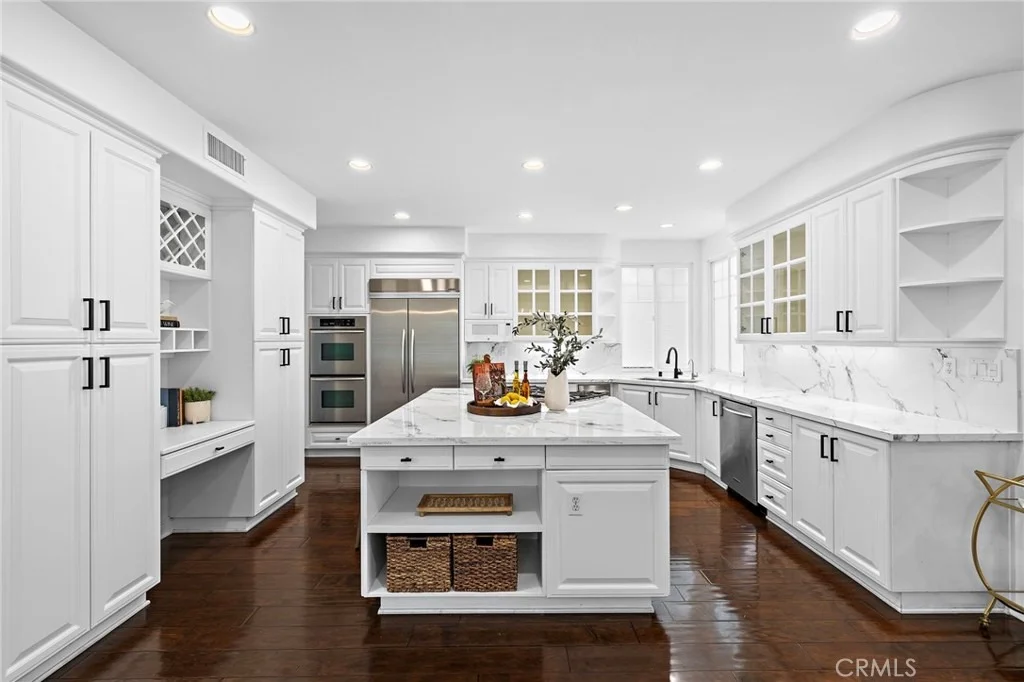 Photo of 23 Mahogany