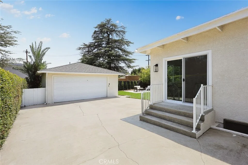 Photo of 2030 Paloma Street