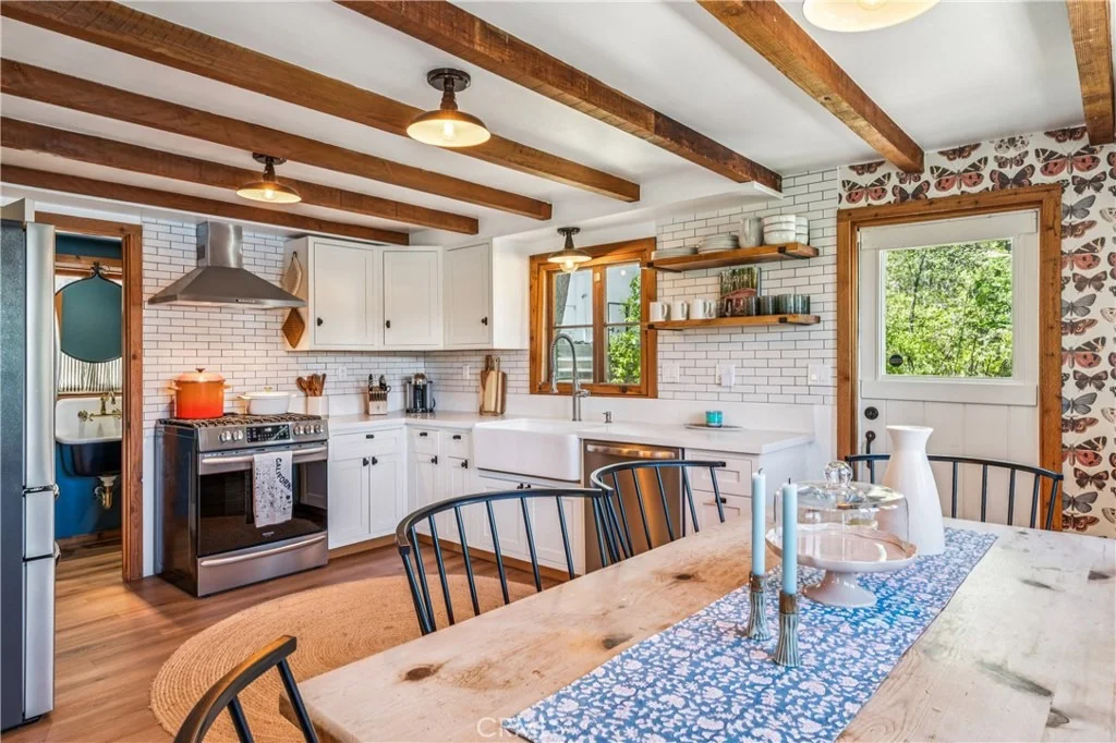 Photo of 28901 Palisades