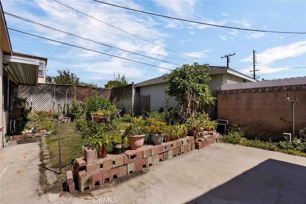 Photo of 10120 Hunt Avenue