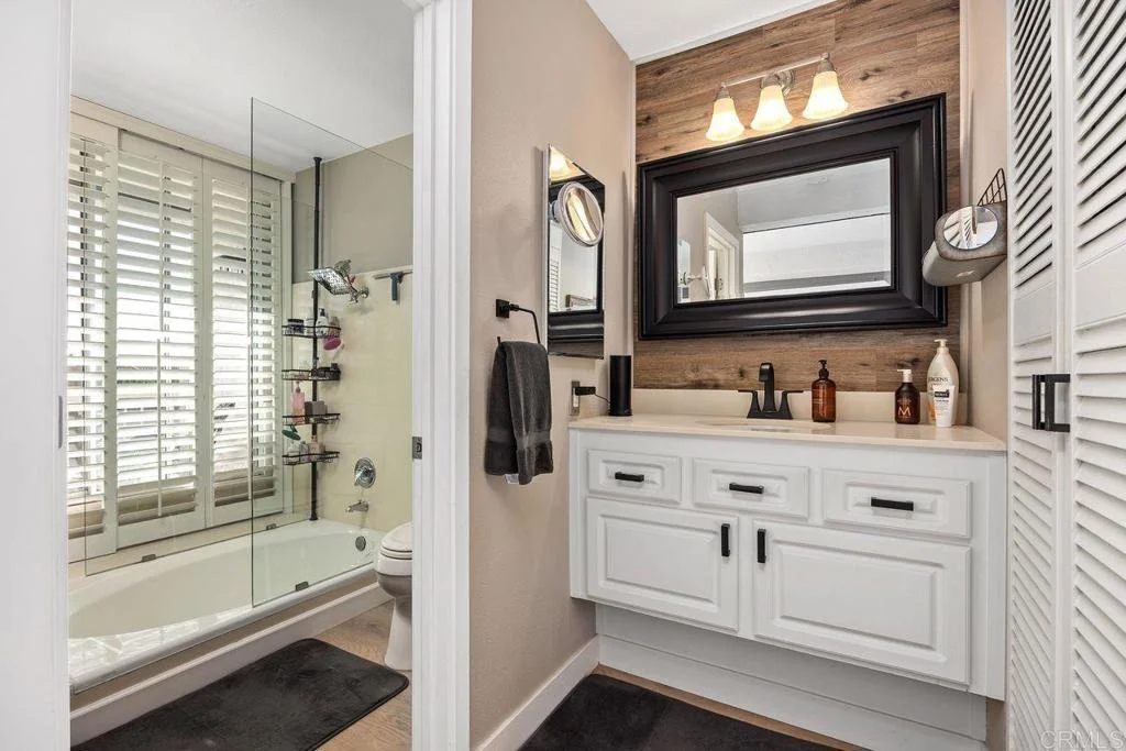 Photo of Unit 3 at 2327 Caringa Way