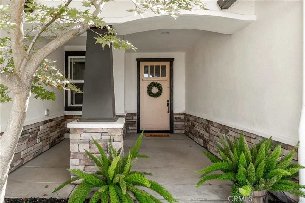Photo of 1941 Waxwing Way