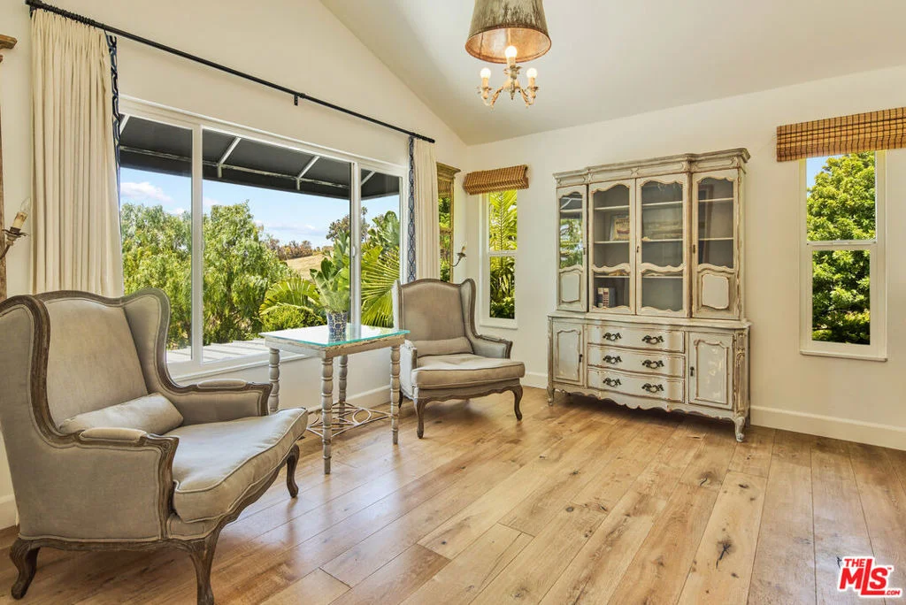 Photo of 6363 Zumirez Drive