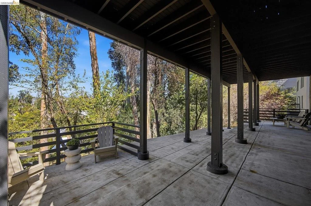 Photo of 866 Alma Place