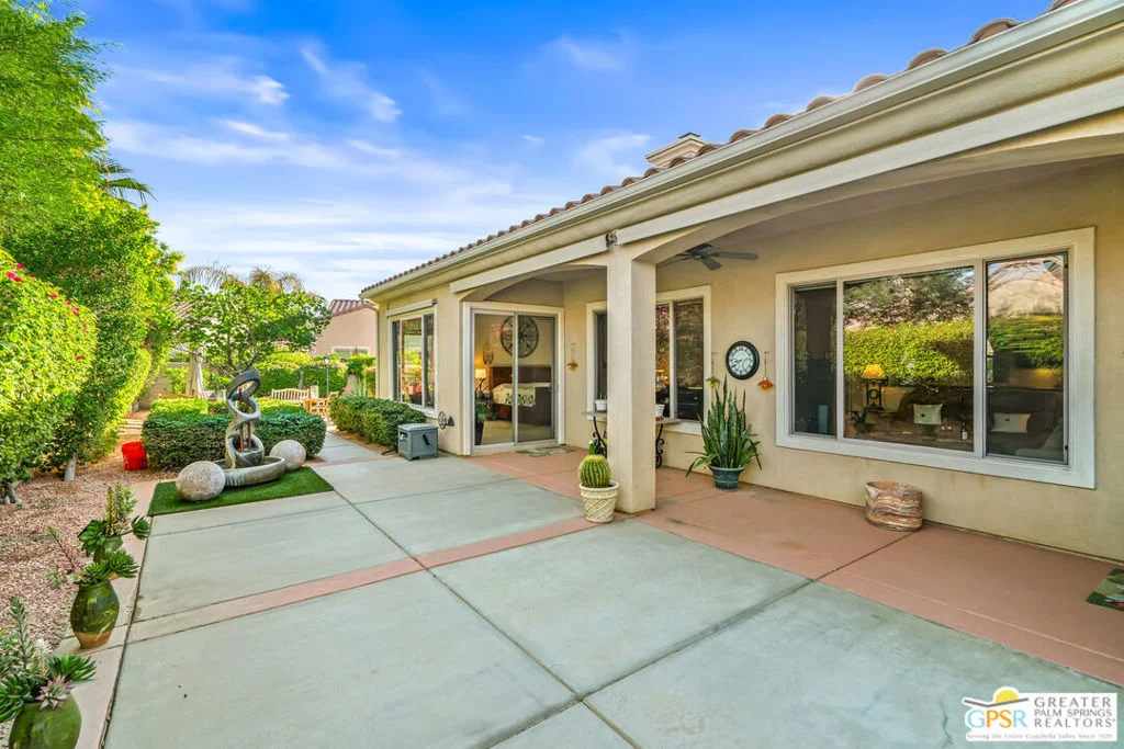 Photo of 40514 Calle Estela