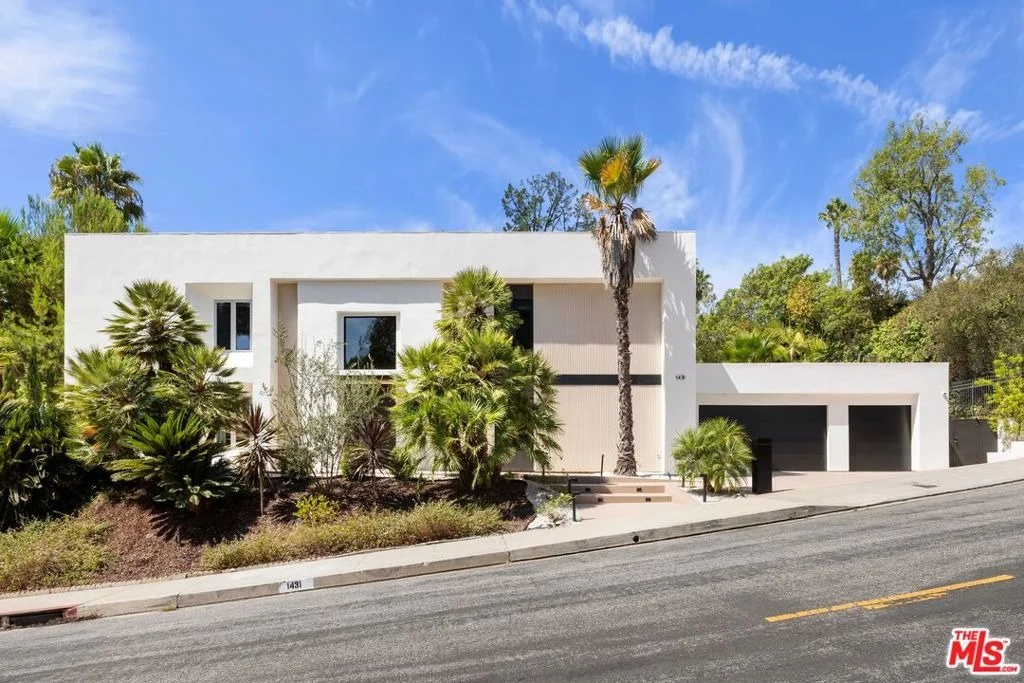 Photo of 1431 Stradella Road
