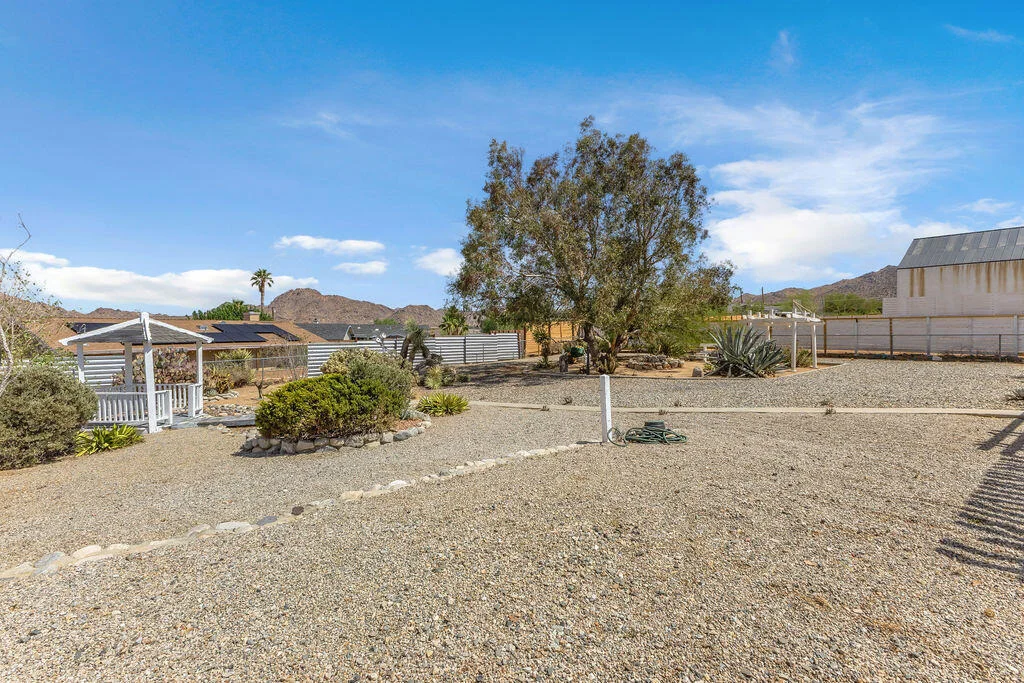 Photo of 7815 Sunset Road