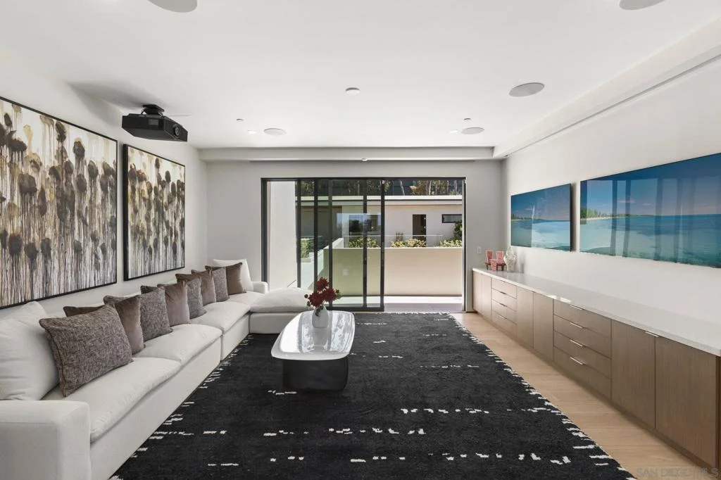 Photo of 6349 Castejon