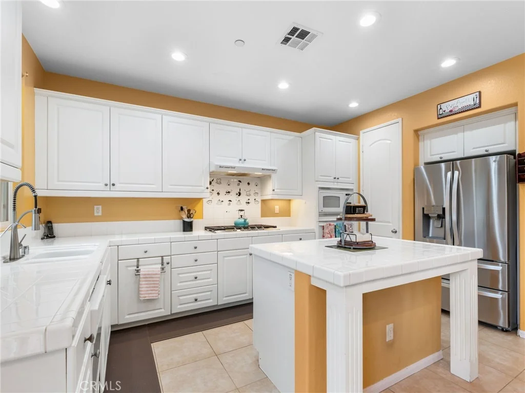 Photo of 4106 Lake Circle