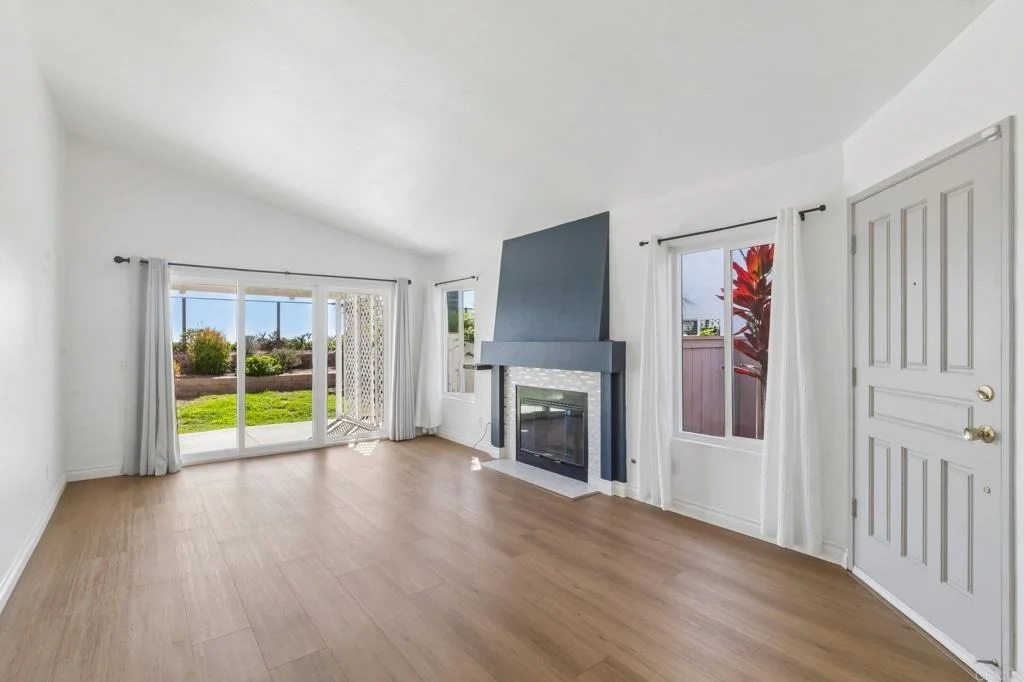 Photo of 2124 Redwood Crst
