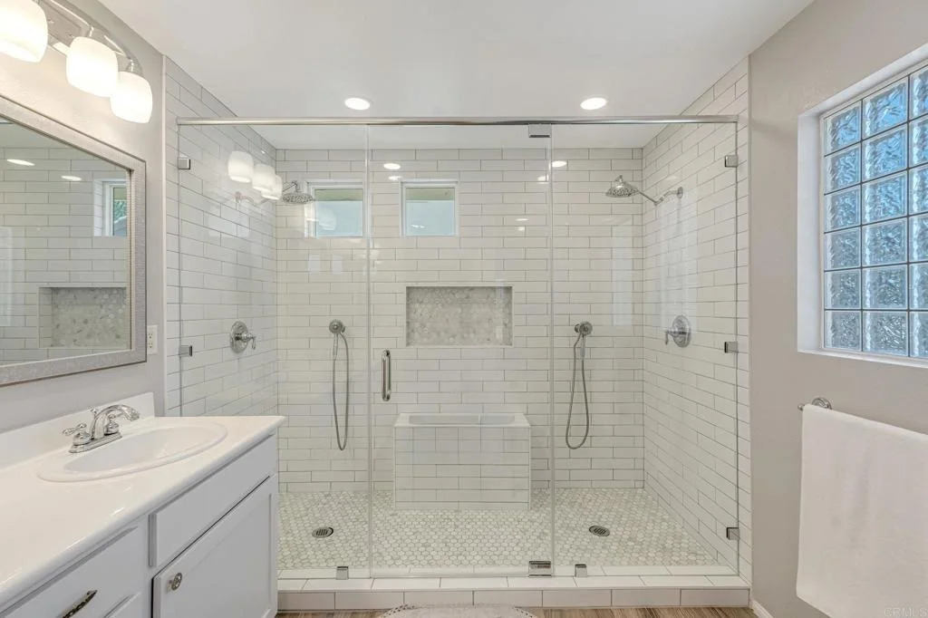 Photo of 32477 Silver Creek