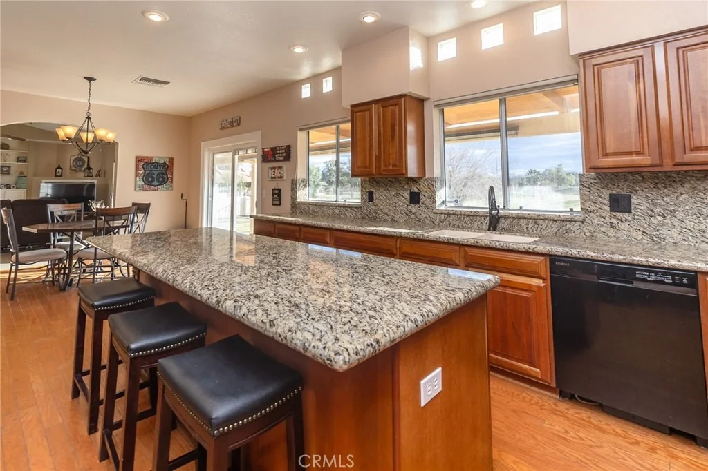 Photo of 915 Beach Drive